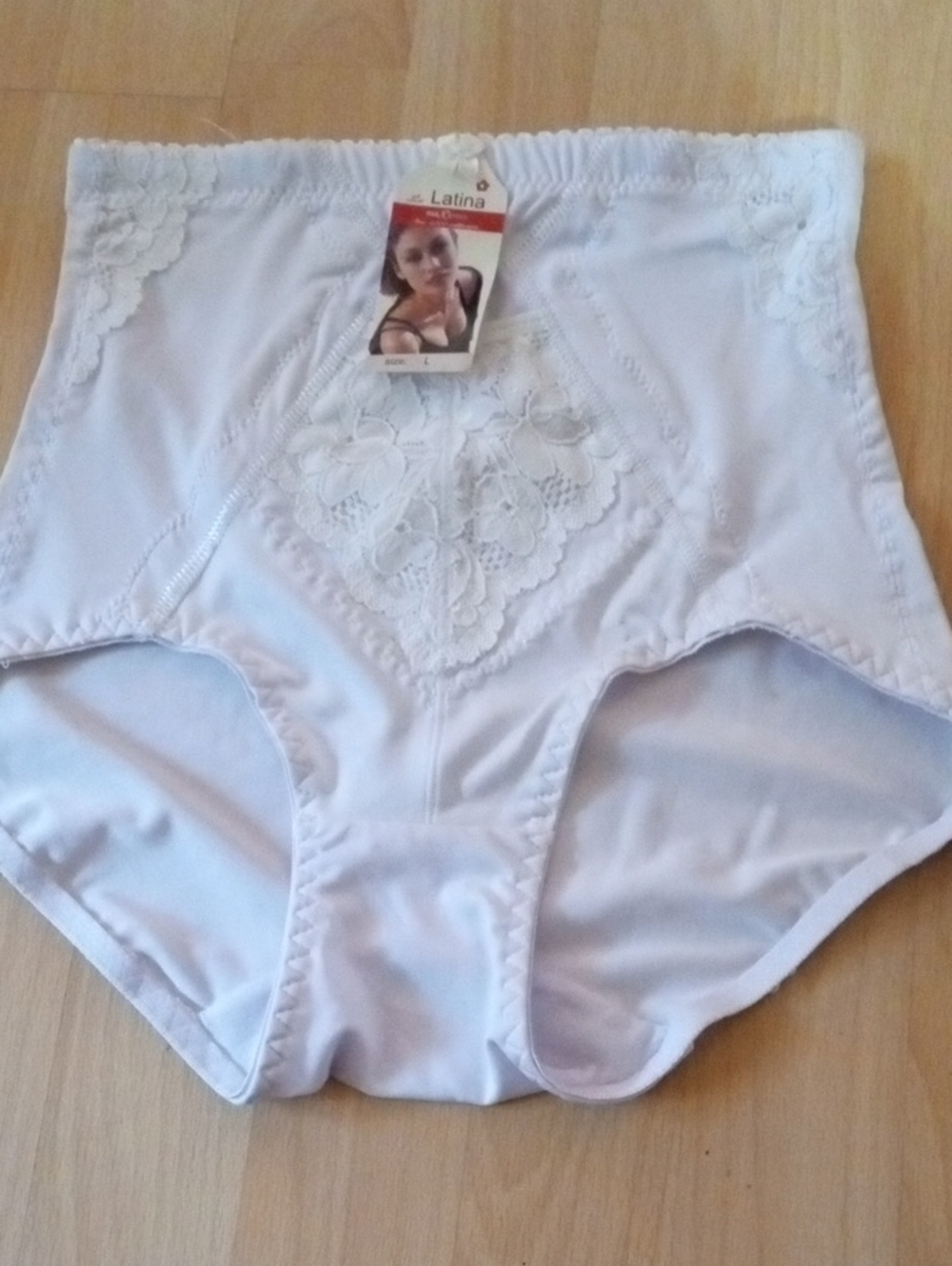 Women's High-Waist Shaping Briefs in White
